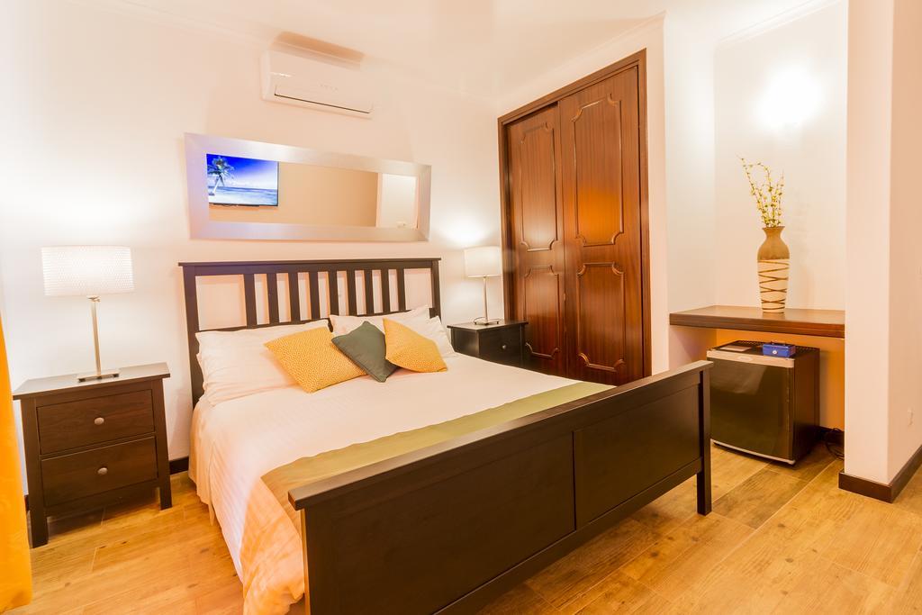 Holiday Lagos Hotel Стая снимка